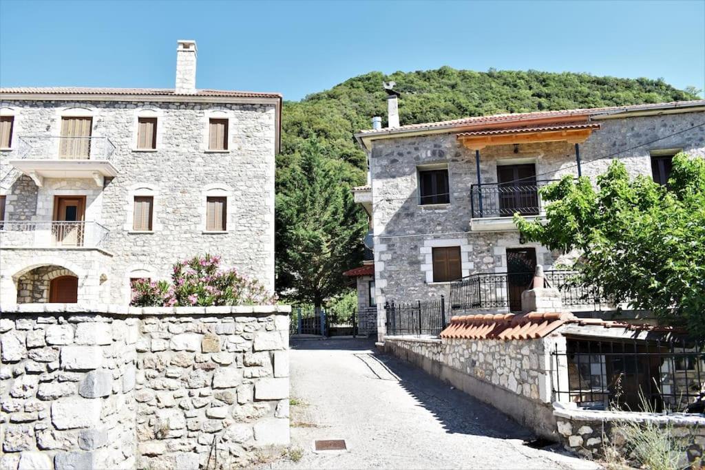 Villa Stonehouse Dome Lagadia Lagkadia Esterno foto