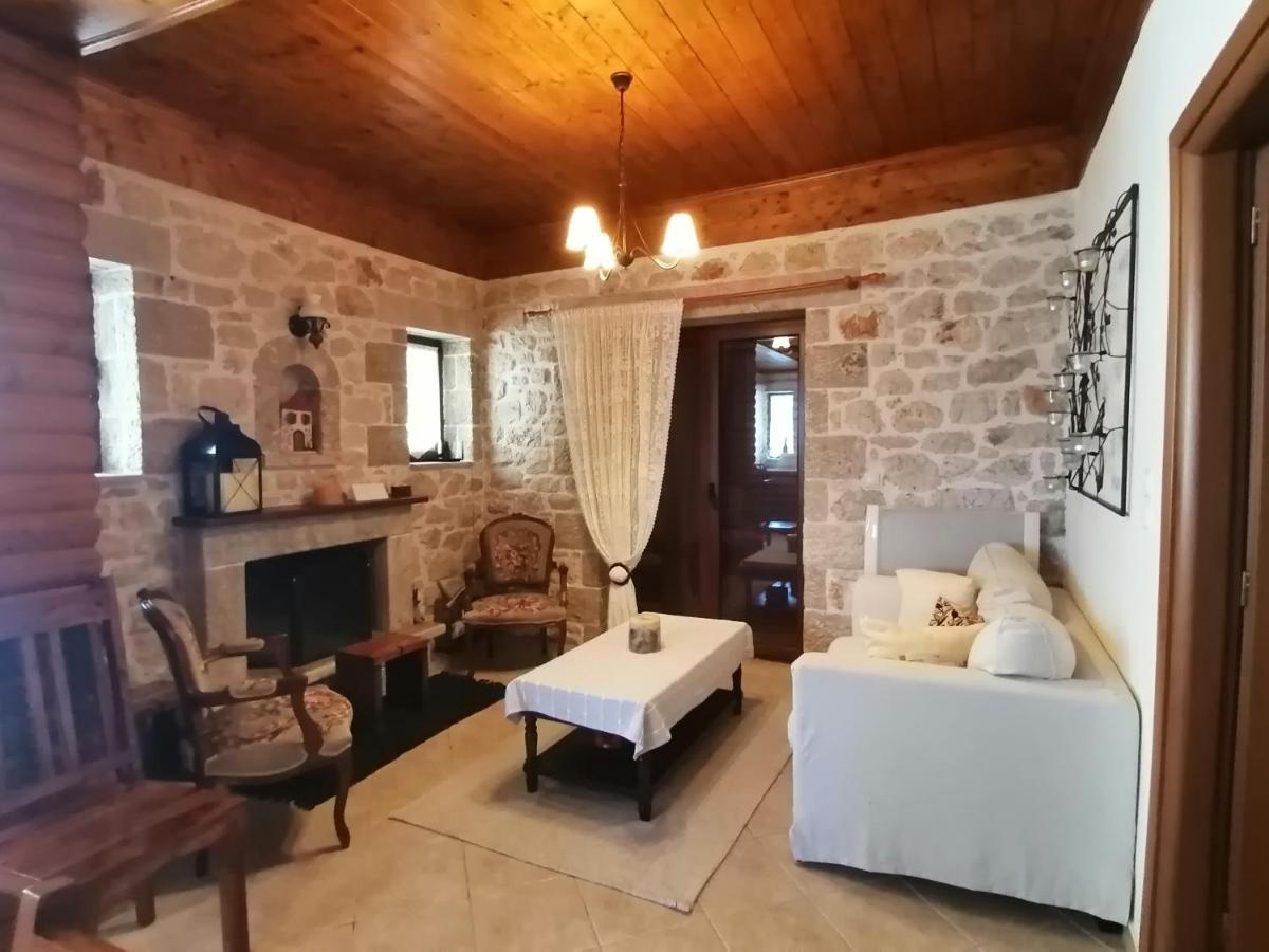 Villa Stonehouse Dome Lagadia Lagkadia Esterno foto