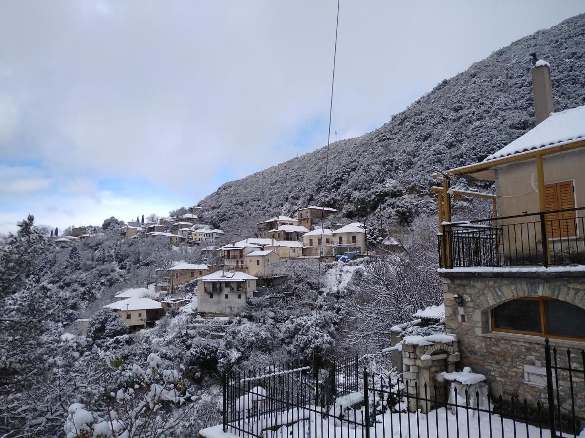 Villa Stonehouse Dome Lagadia Lagkadia Esterno foto